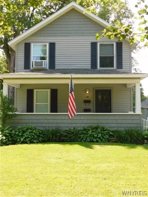 14 Seneca St, Gowanda, NY 14070