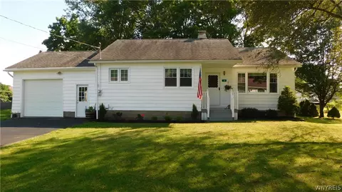 15 Cherry St, South Dayton, NY 14138