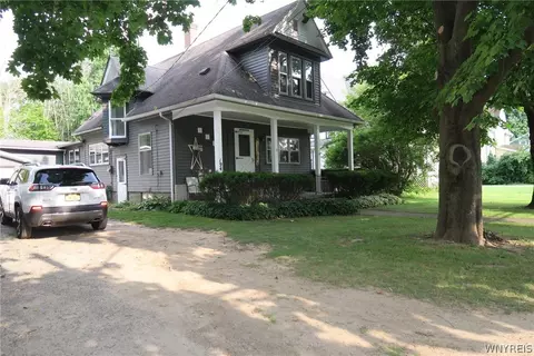 194 N Main St, Yates, NY 14098