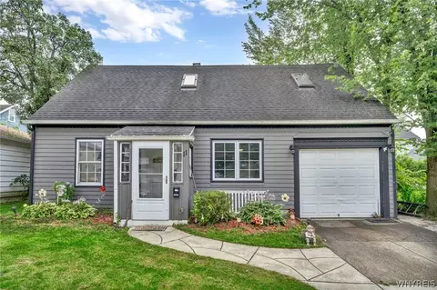 11 Taunton Pl, Buffalo, NY 14216