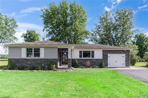 9361 Roll Rd, Clarence Center, NY 14032