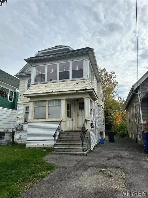 29 Thatcher Ave, Buffalo, NY 14215
