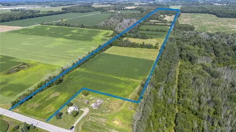 1701 County Line Rd, Yates, NY 14098