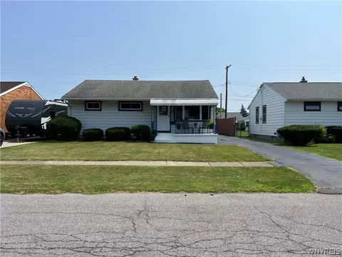 95 Medina St, Cheektowaga, NY 14206