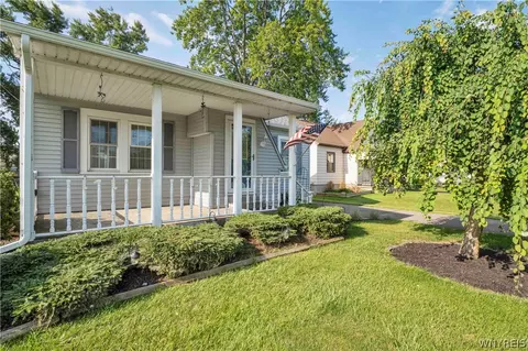 8435 Homestead Ave, Niagara, NY 14304