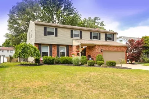 226 Sagewood, Amherst, NY 14221