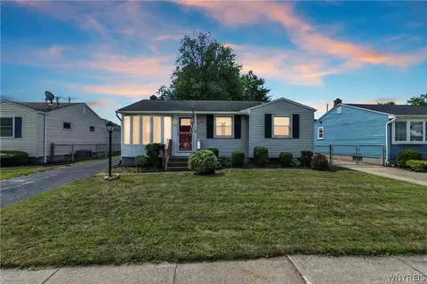 15 Kuhn Rd, Cheektowaga, NY 14225