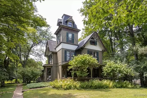 115 Buffalo Rd, Aurora, NY 14052