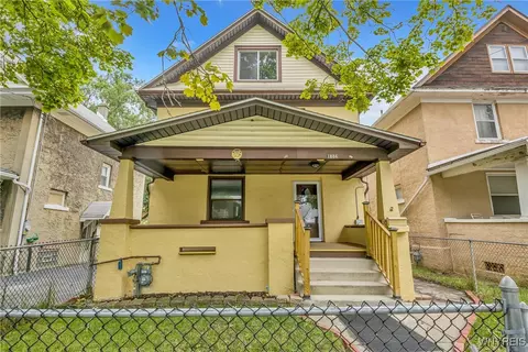 1886 South Ave, Niagara Falls, NY 14305