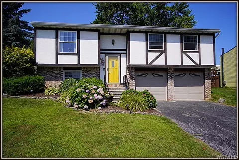 163 Crownview, Hamburg, NY 14075