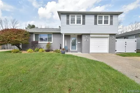 193 Greenmeadow Dr, West Seneca, NY 14224
