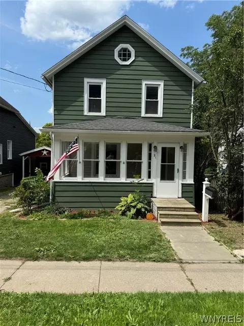 21 Prospect St, Warsaw, NY 14569