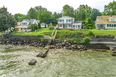 5651 West Blf, Burt, NY 14028 photo 4