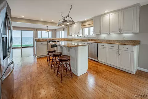 5651 West Blf, Burt, NY 14028 photo 21