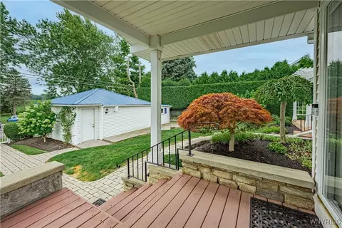 5651 West Blf, Burt, NY 14028 photo 14