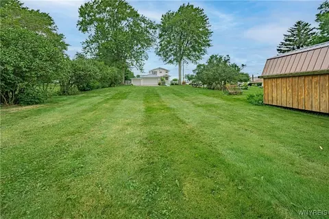 5651 West Blf, Burt, NY 14028 photo 46
