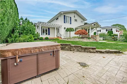 5651 West Blf, Burt, NY 14028 photo 12