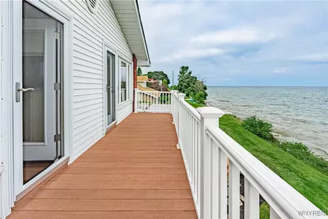 5651 West Blf, Burt, NY 14028 photo 34