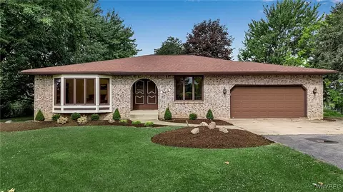 6510 Heise Rd, Clarence Center, NY 14032