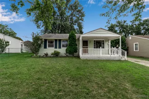 35 Fairhaven Dr, Cheektowaga, NY 14225