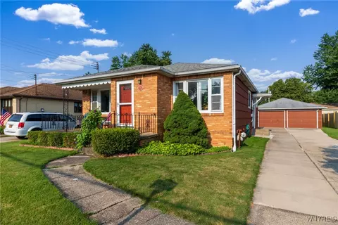196 Alaska St, Cheektowaga, NY 14206
