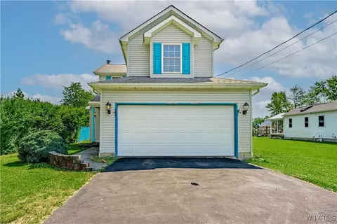 7049 Witmer Rd, Wheatfield, NY 14120