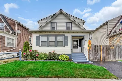 103 Preston Rd, Cheektowaga, NY 14215