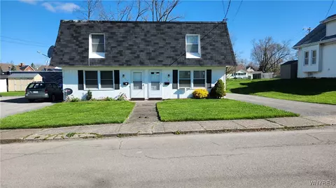 113 Ensign Ave, Ridgeway, NY 14103