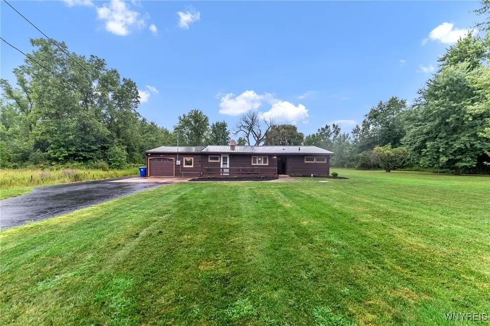  1162 Pletcher Rd, Youngstown, NY 14174 photo 2
