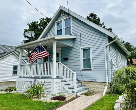13 Cedar St, Batavia, NY 14020