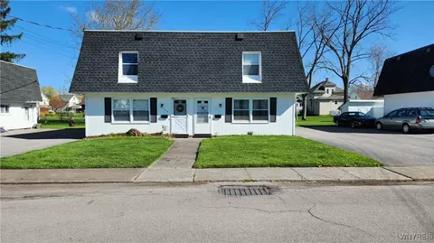 109 Ensign Ave, Ridgeway, NY 14103