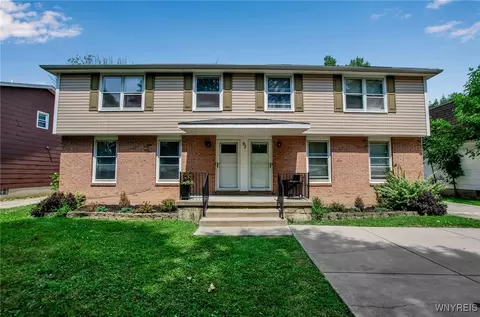 92 Berehaven Dr, Amherst, NY 14228