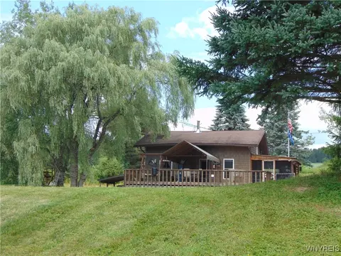 1003 Hardy Crn Rd, Farmersville, NY 14737