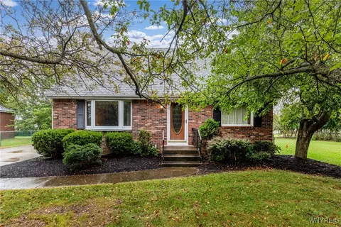 748 Willet Rd, Lackawanna, NY 14218
