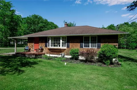 92 Mitchell Rd, Aurora, NY 14052 photo 2