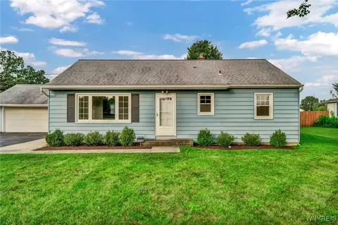 4940 Rogers Rd, Hamburg, NY 14075