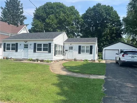 725 Prince St, Olean, NY 14760