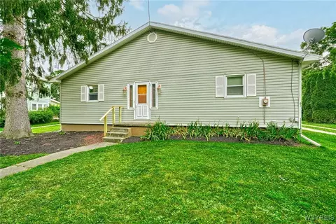 62 S Main St, Castile, NY 14427