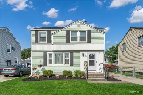34 Marquette Ave, Kenmore, NY 14217