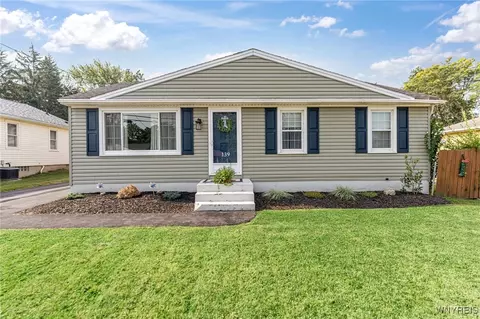 139 Burmon Dr, Orchard Park, NY 14127