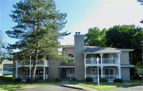 1220 Youngs Rd #A, Amherst, NY 14221