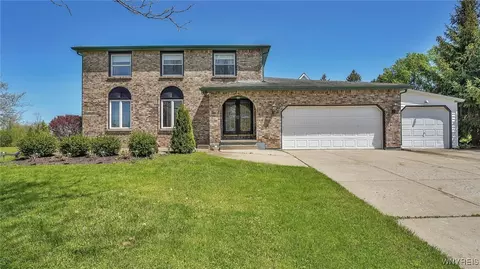 157 Clinton Hts, Elma, NY 14059