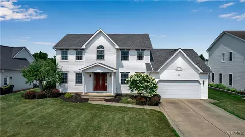 3317 Joshua Ln, Wheatfield, NY 14120