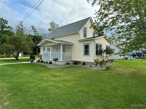 393 Alfred Ave, Evans, NY 14006