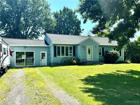 3140 Upper Mountain Rd, Cambria, NY 14132