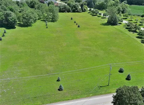 4935 Goodrich Rd, Clarence, NY 14031