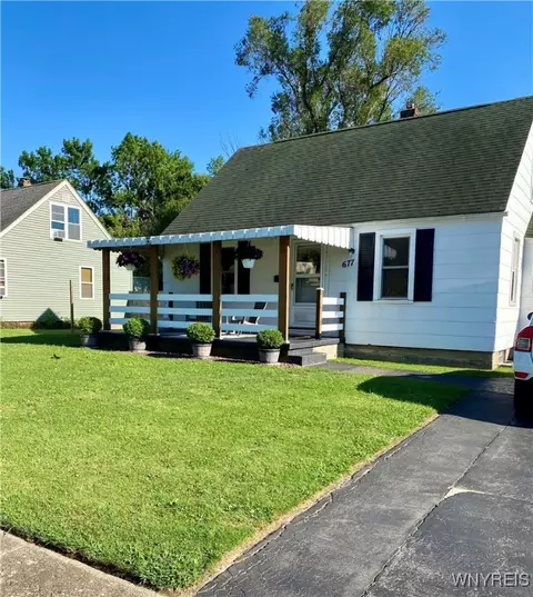677 S Huth Rd, Cheektowaga, NY 14225