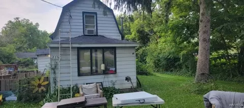 2387 Leroy Caledonia Rd, Caledonia, NY 14482