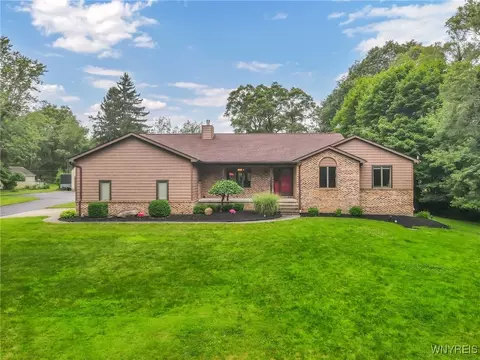 4740 Harris Hill Rd, Buffalo, NY 14221