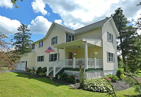 6219 Royalton Center Rd, Royalton, NY 14001